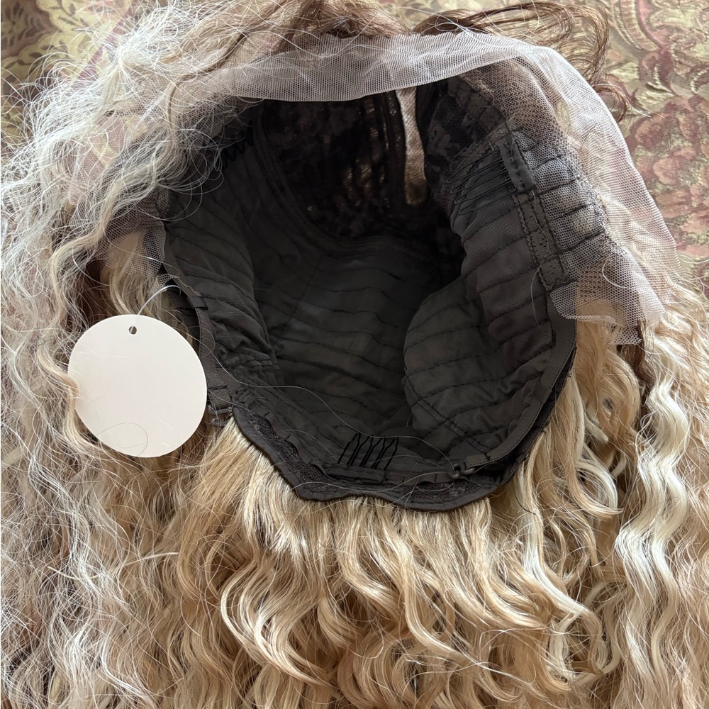 Long Blonde lace Wavy Wig 30 inches synthetic lace wig - Picture 4 of 4